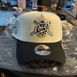 New Era Upside Down PIT Pirates Exclusive Cream 9FORTY A-Frame Snapback Hat Cap